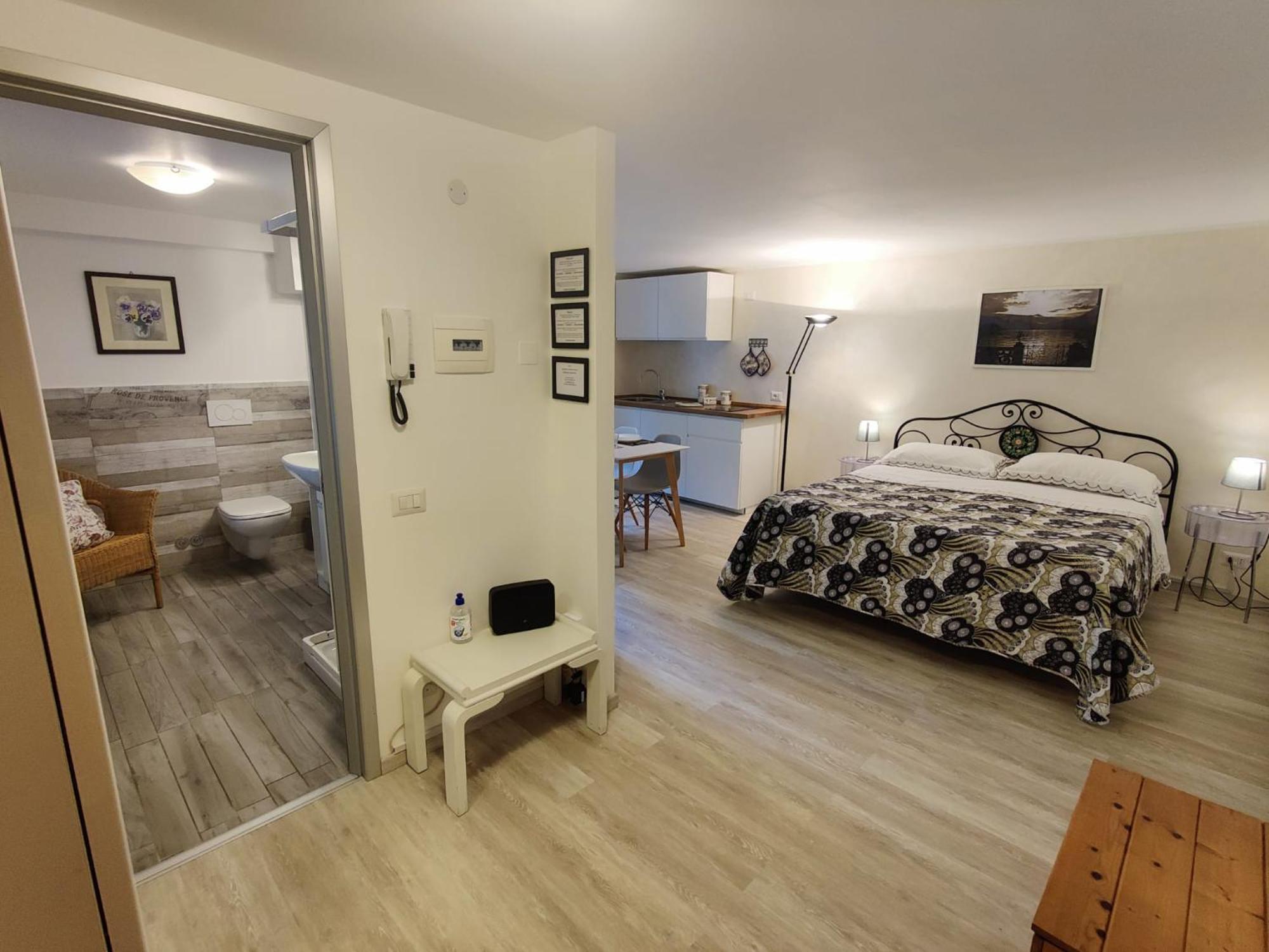 Le Case Di Giulia Abbadia Lariana Habitación foto