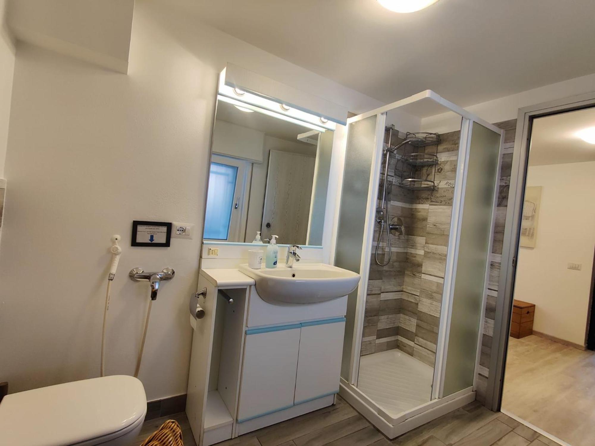 Le Case Di Giulia Abbadia Lariana Habitación foto